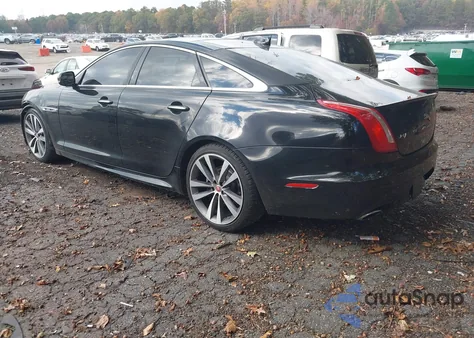 2017 Jaguar Xj R-Sport z USA, uszkodzony, nr VIN SAJWA1C70H8W10503